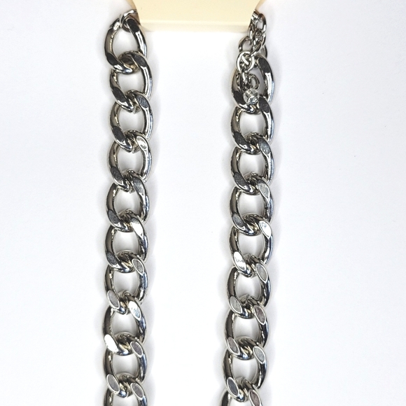 NINE WEST Chain Link Silver Color Necklace Lobster Clasp - Picture 5 of 8